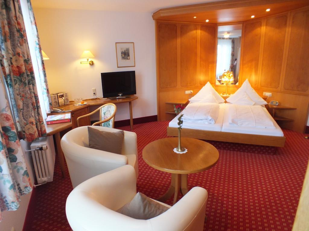 Hotel-Gasthof Zum Weyssen Roessle Schiltach Phòng bức ảnh