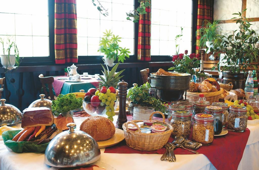 Hotel-Gasthof Zum Weyssen Roessle Schiltach Ngoại thất bức ảnh