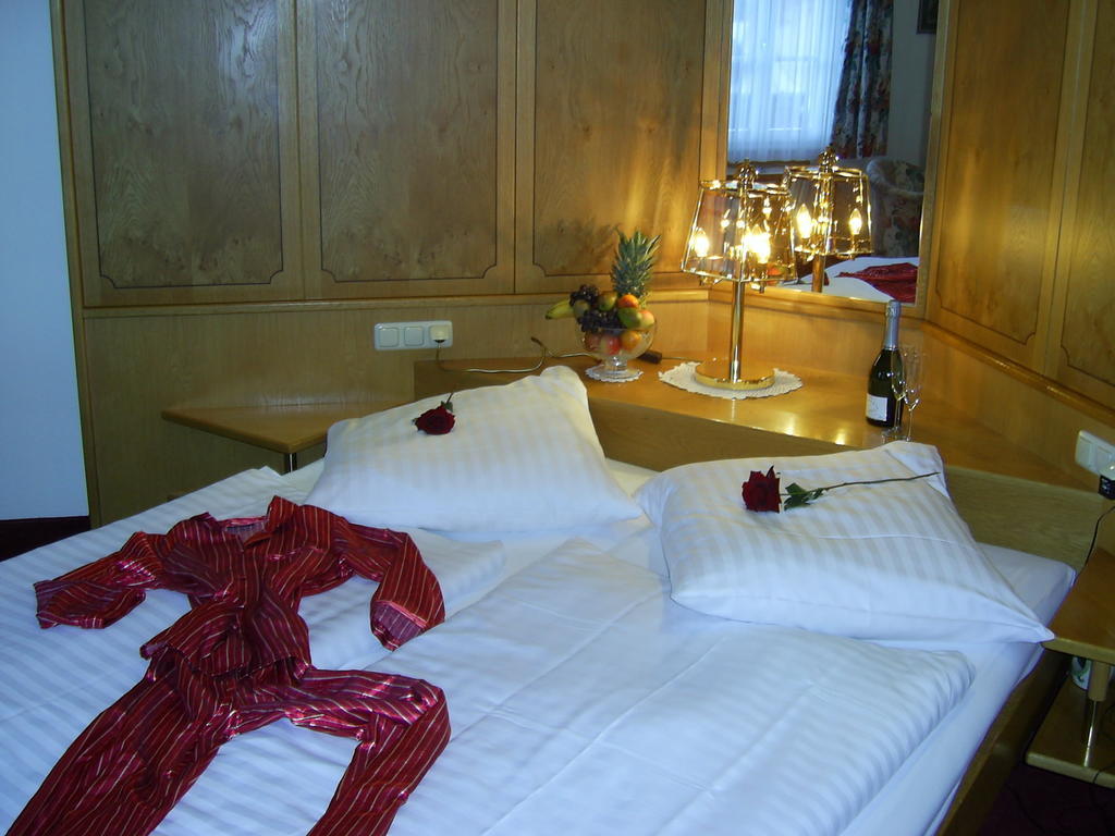 Hotel-Gasthof Zum Weyssen Roessle Schiltach Phòng bức ảnh