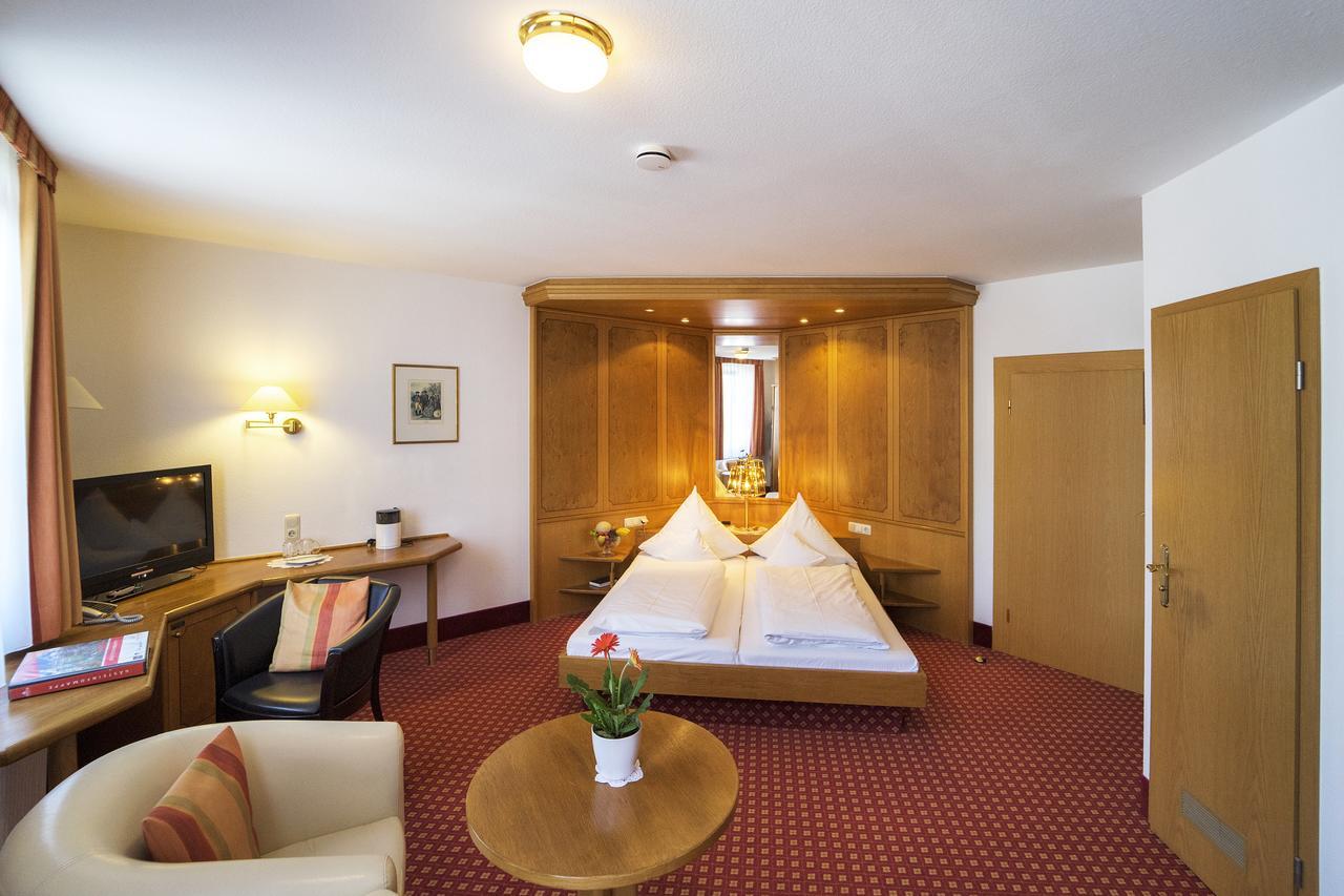 Hotel-Gasthof Zum Weyssen Roessle Schiltach Ngoại thất bức ảnh